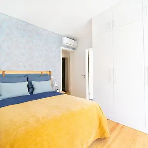 Apartment Blue By The River 2 - Elegant Two-bedroom In Santos, Lisbon