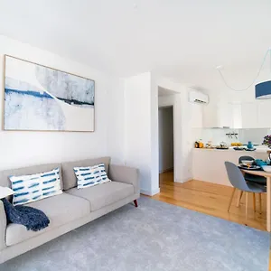 Apartment Blue By The River 1 - Elegant Two-bedroom In Santos, Lisbon